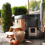 Domek alpejski Boshuisje De Kastanje - Met Prive Hottub