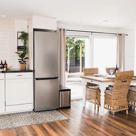 Boshuisje De Kastanje - Met Prive Hottub Putten