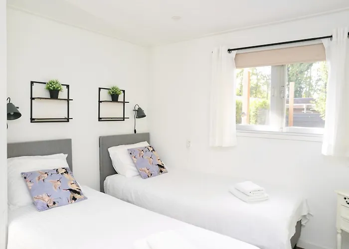 Boshuisje De Kastanje - Met Prive Hottub Putten