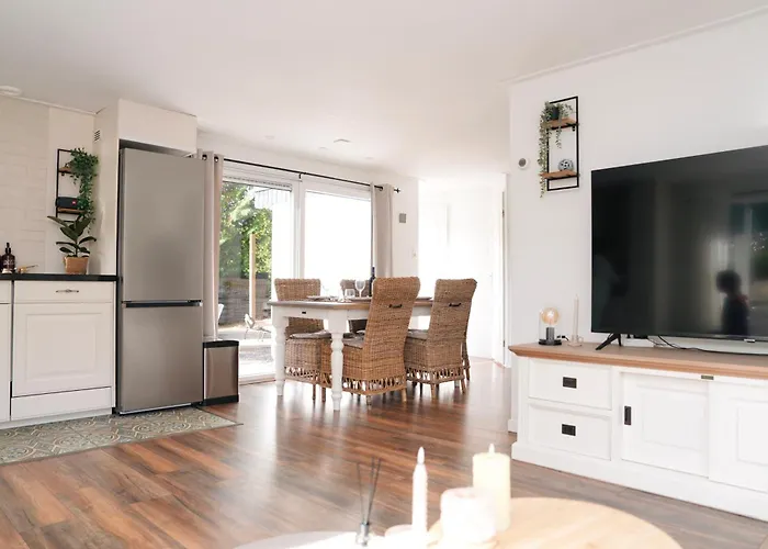 Boshuisje De Kastanje - Met Prive Hottub