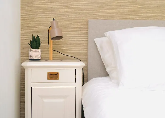 Boshuisje De Kastanje - Met Prive Hottub * Putten